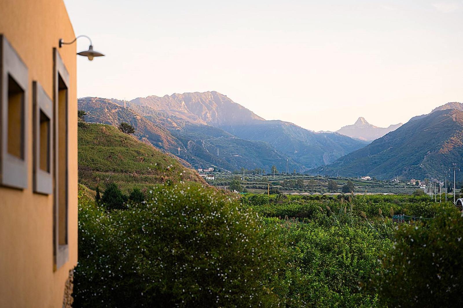 Bioagriturismo Antica Sena Milici Εξωτερικό φωτογραφία