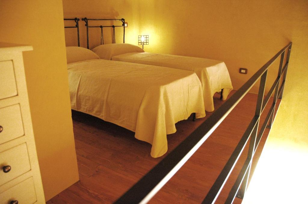Bioagriturismo Antica Sena Milici Δωμάτιο φωτογραφία